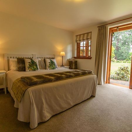Wanaka Homestead Lodge & Cottages ภายนอก รูปภาพ